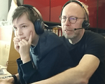 Videochat mit Familie Sennheiser SC70 und Bose Kopfhörer